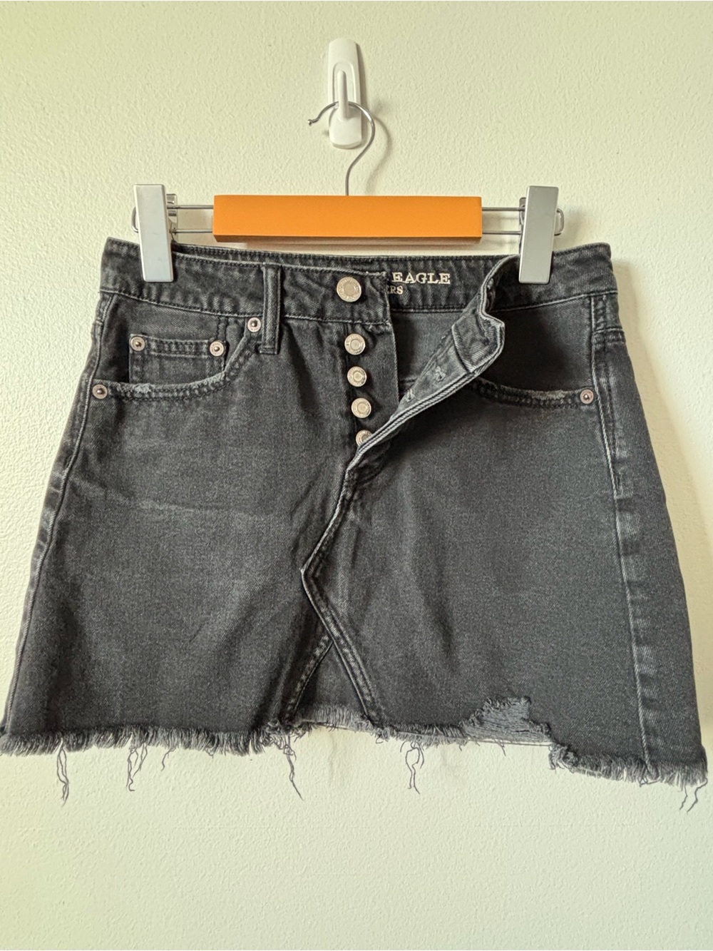 American Eagle Outfitters Black Button-Front Distressed Denim Mini Skirt - Picture 4 of 8